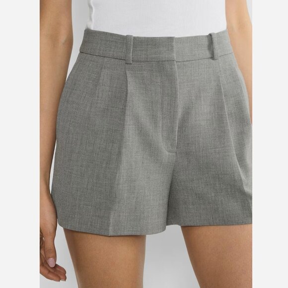 Aritzia Pants - Aritzia Babaton Pleated Mini Short - (Re)ssential